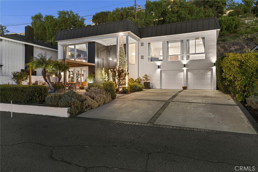 12276 Circula Panorama