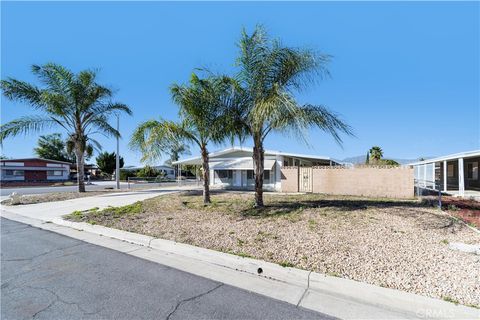 Photo of 43334 Ballew Way, Hemet, CA 92544 (MLS # SW26050660)
