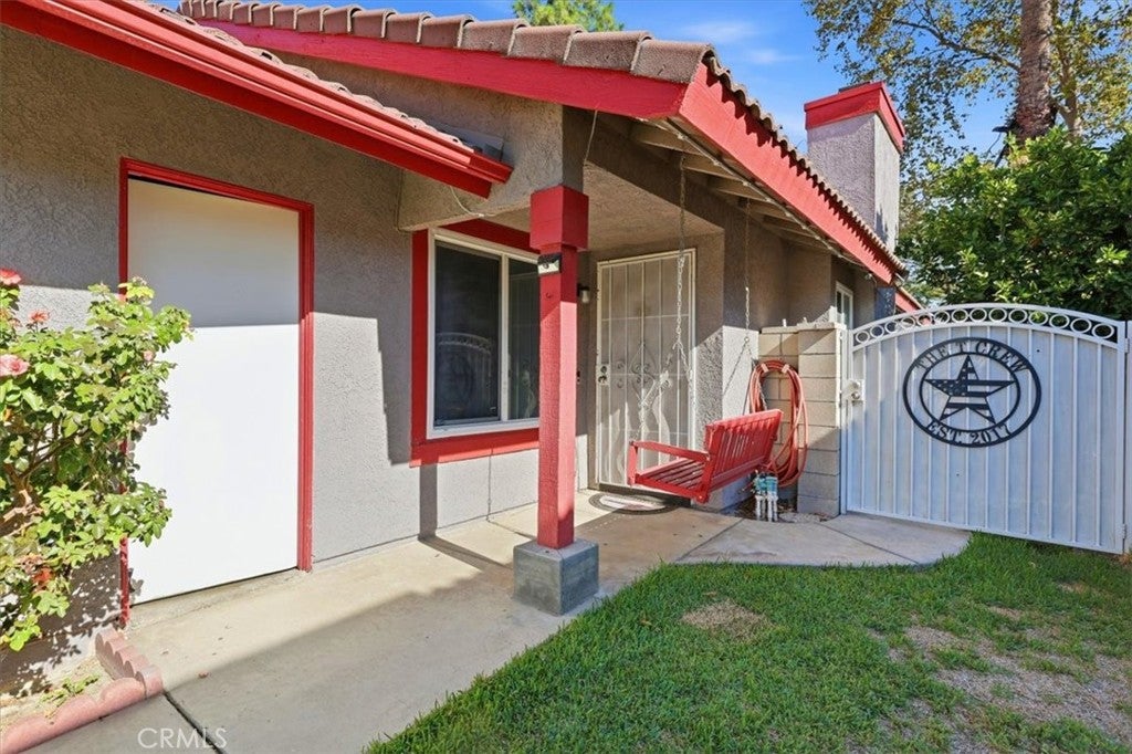 14244 Hillcrest