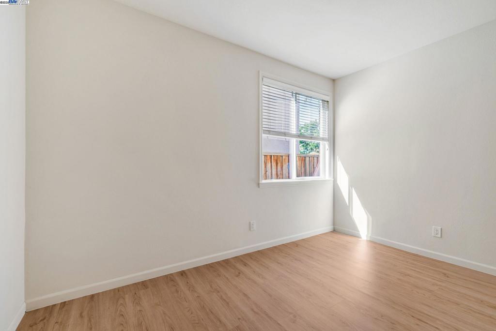 DISCOVERY  BAY - Residential