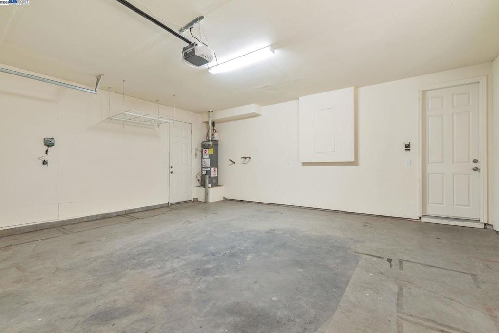 DISCOVERY  BAY - Residential