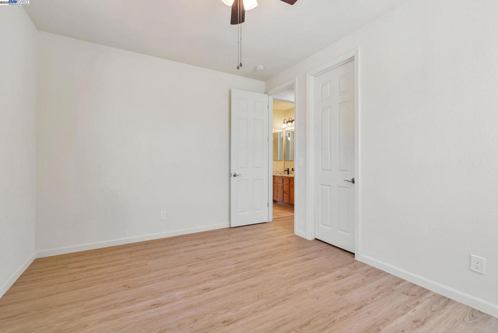 DISCOVERY  BAY - Residential