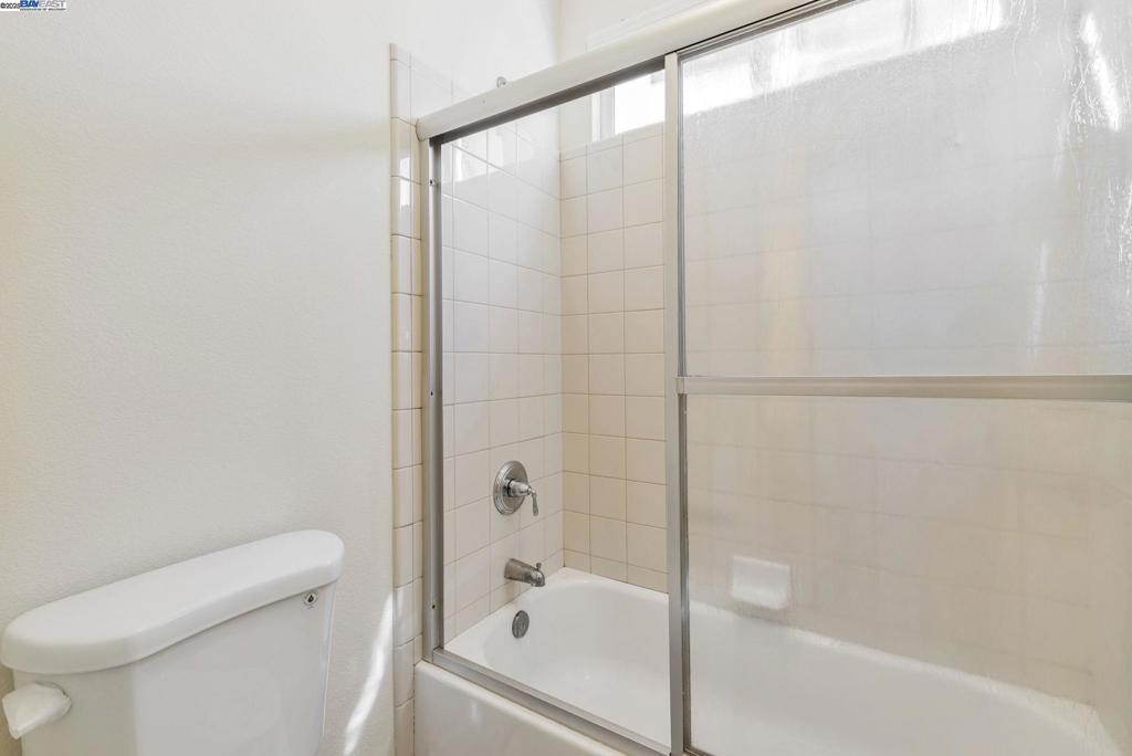 DISCOVERY  BAY - Residential