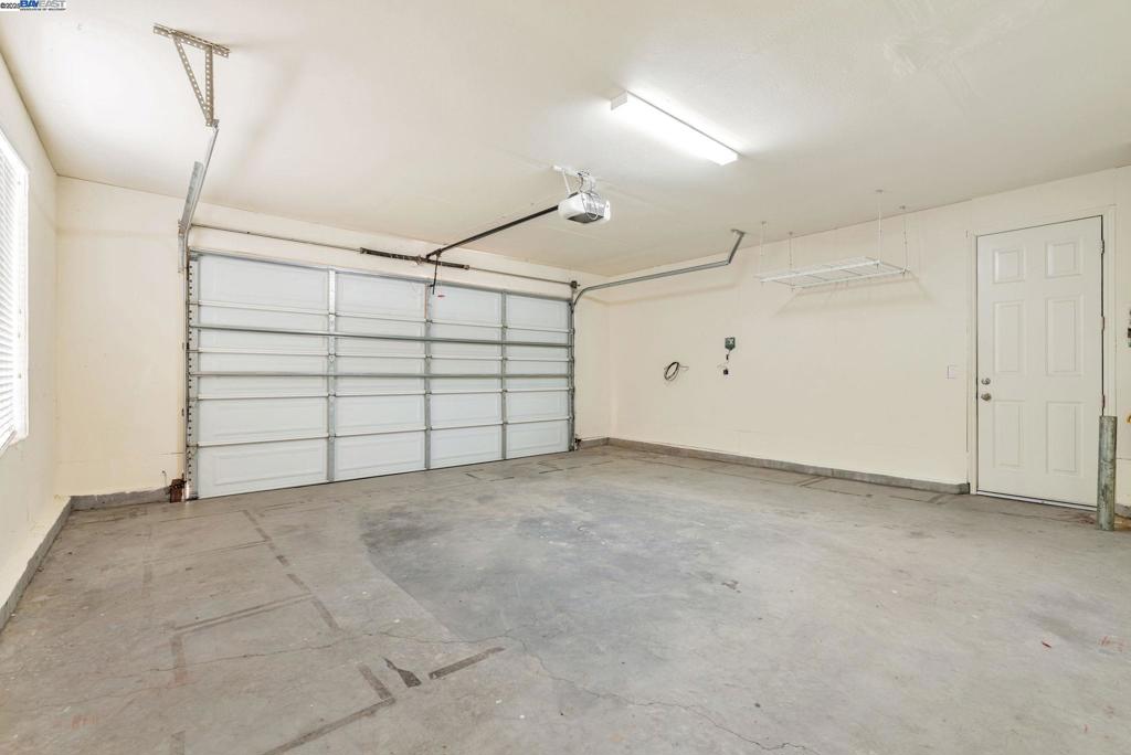 DISCOVERY  BAY - Residential