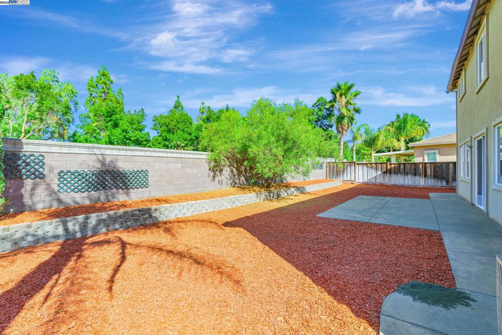 DISCOVERY  BAY - Residential