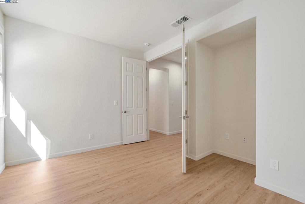 DISCOVERY  BAY - Residential