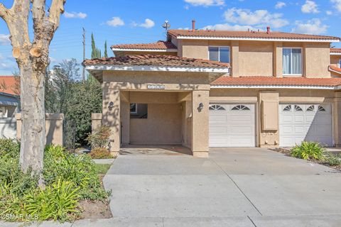 Photo of 11833 Nightingale Street, Moorpark, CA 93021 (MLS # 225005832)