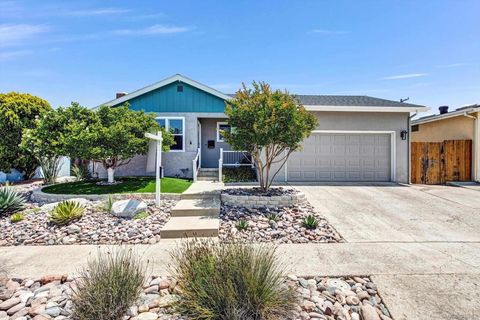 Photo of 3511 Ben St St, San Diego, CA 92111 (MLS # 260010014SD)