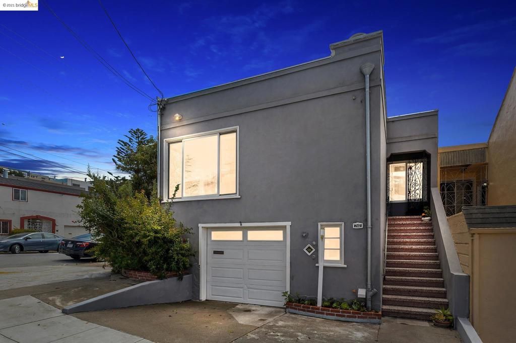 listing image 130728337458907751853