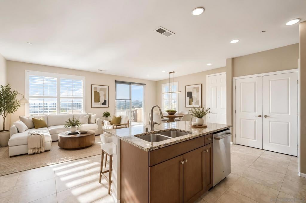 1755 Saltaire Place 37