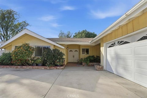 Photo of 11357 Orcas AVE, Lakeview Terrace, CA 91342 (MLS # SR26202778)