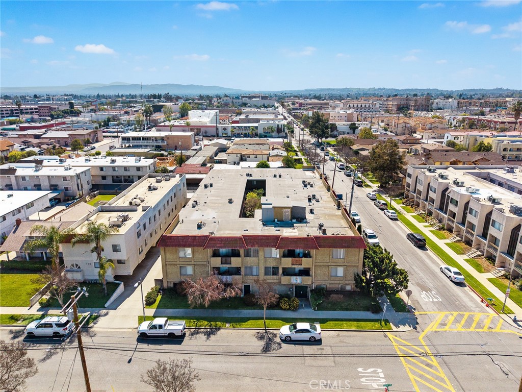 Properties 2 120 W Grand Avenue