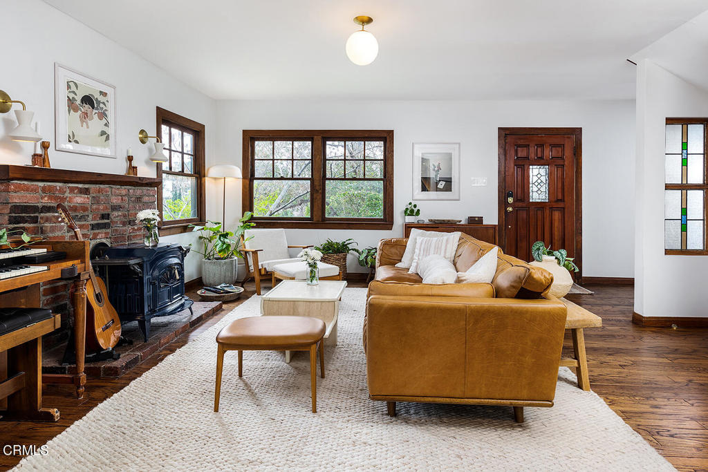 Properties 4 4195 York Boulevard