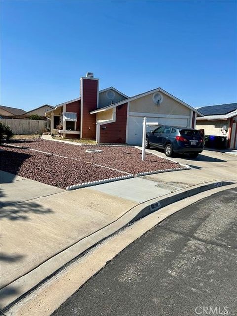 Photo of 12418 Highgate Avenue, Victorville, CA 92395 (MLS # HD25241981)