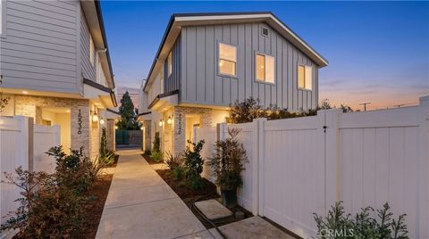 Photo of 15540 Colorado Avenue, Paramount, CA 90723 (MLS # PW26077656)