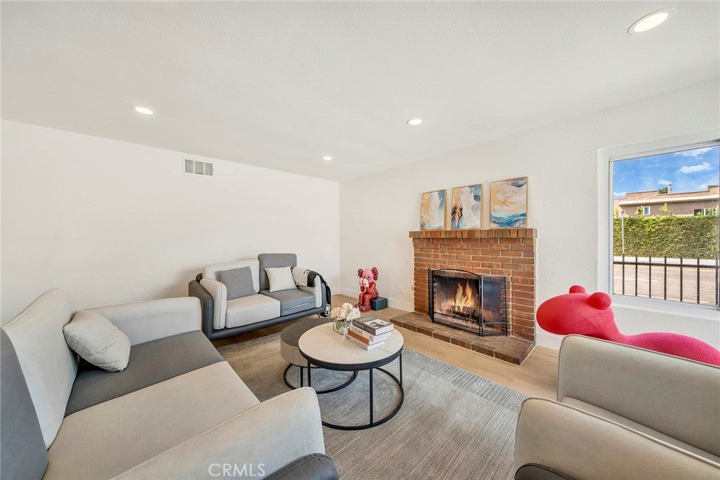 595 W 13th Street