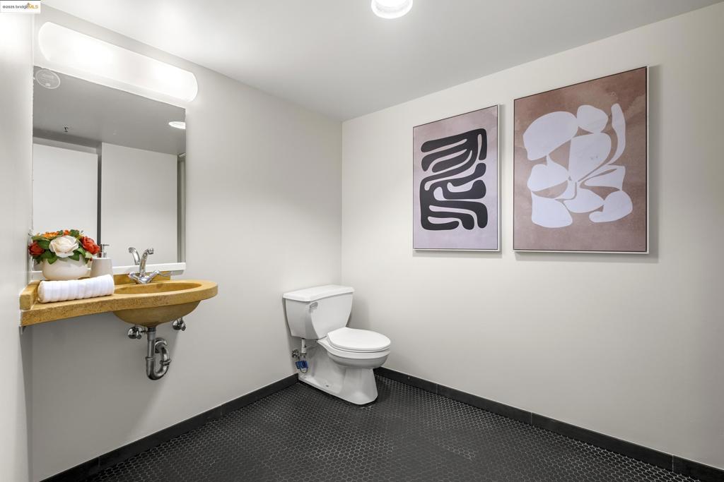 EMERYVILLE - Residential