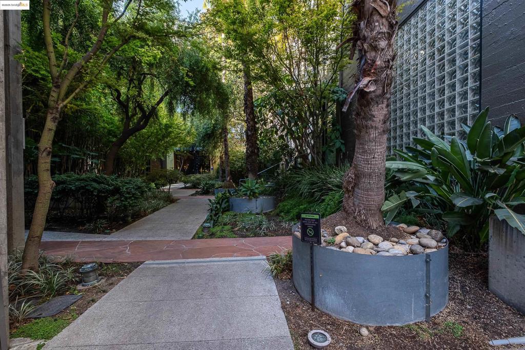 EMERYVILLE - Residential