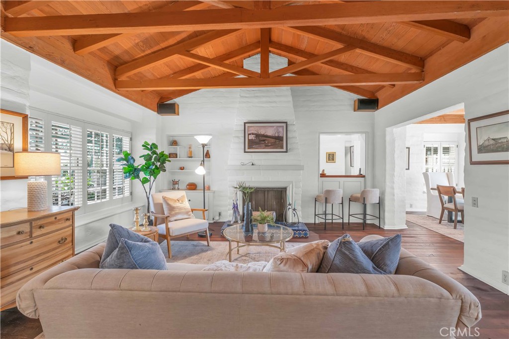 1321 W Valleyheart Drive