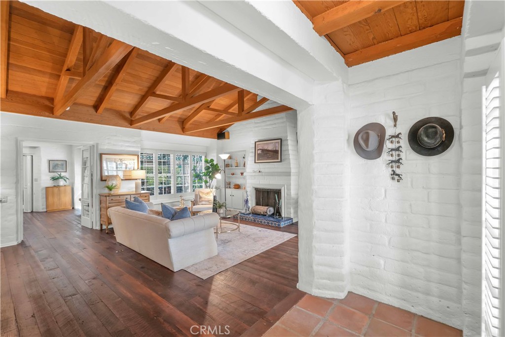 1321 W Valleyheart Drive