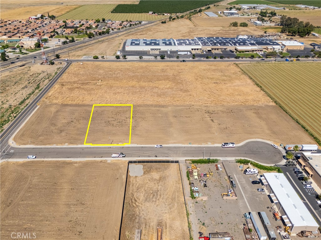 Photo 1 of 18 — 215 Commerce, Los Banos, CA 93635