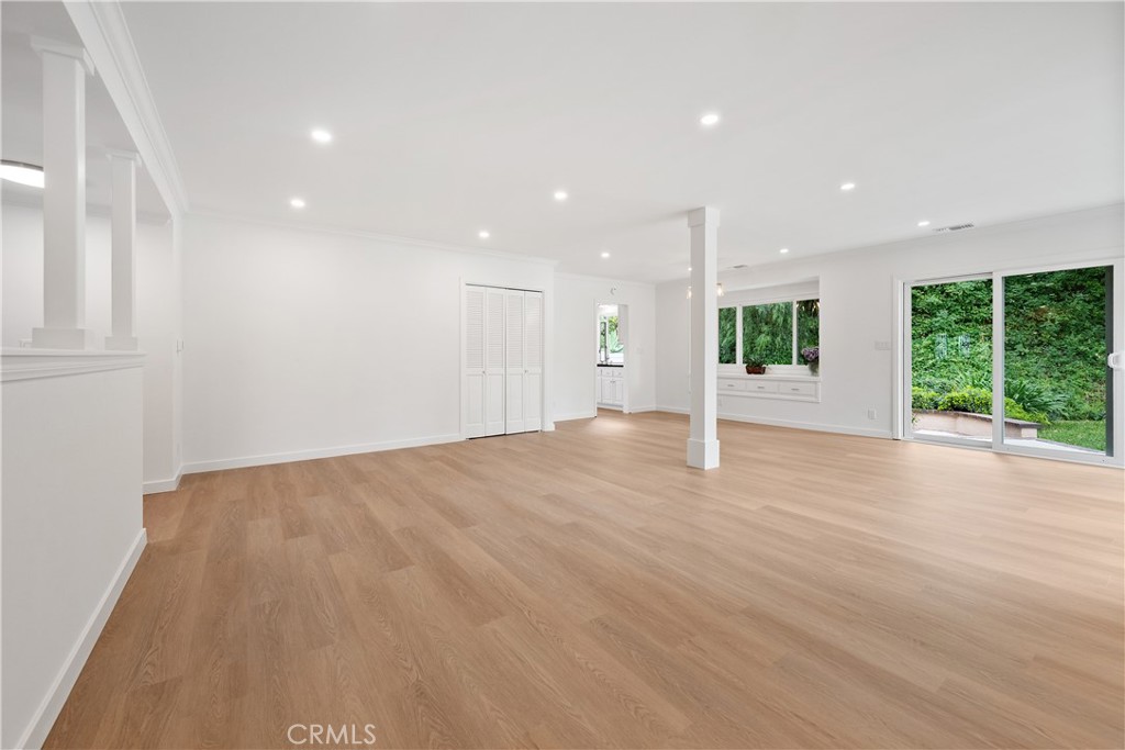 5505 Shoreview Drive