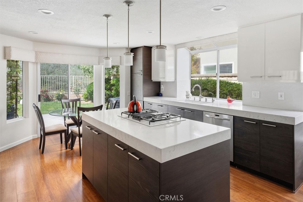 23029 Weymouth Place