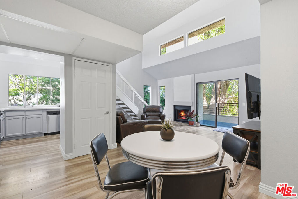 8221 Langdon Avenue 201