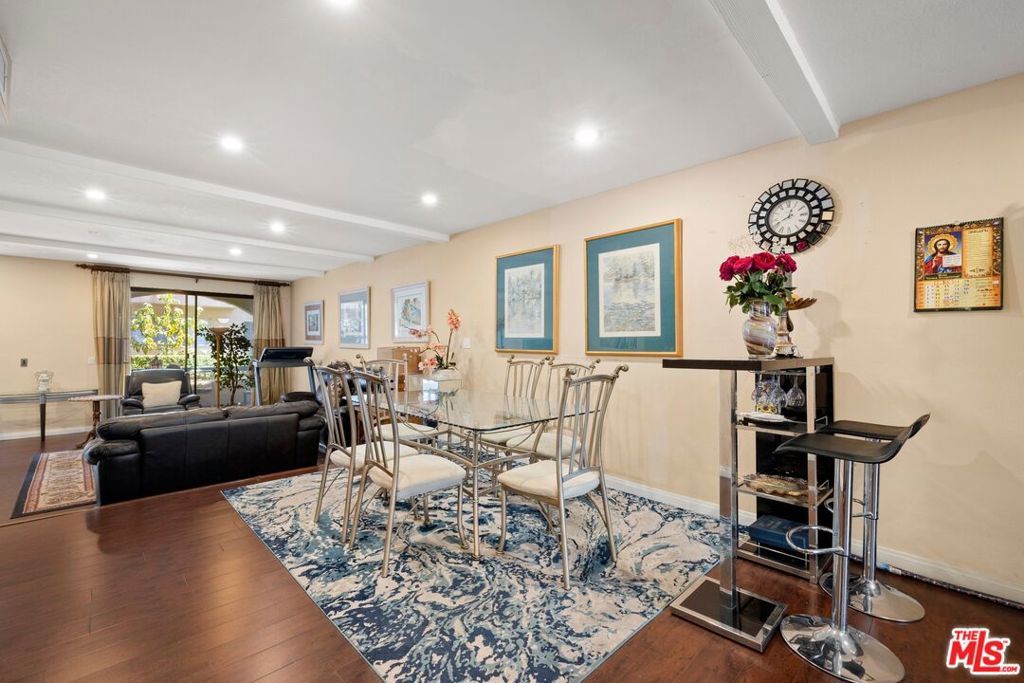 Photo of 17832 Margate Street, Encino, CA 91316 (MLS # 25516555)