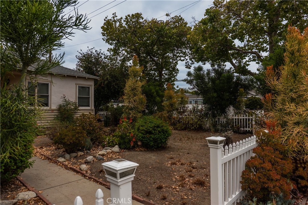 665 E Harvard