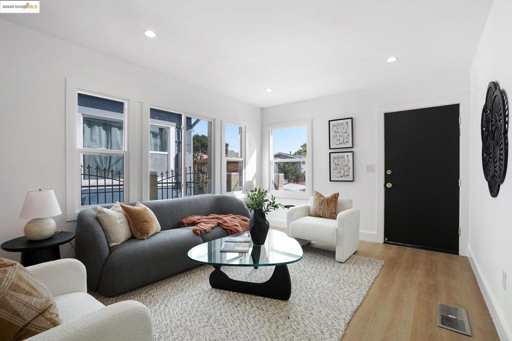 NORTH RICHMOND - Residential