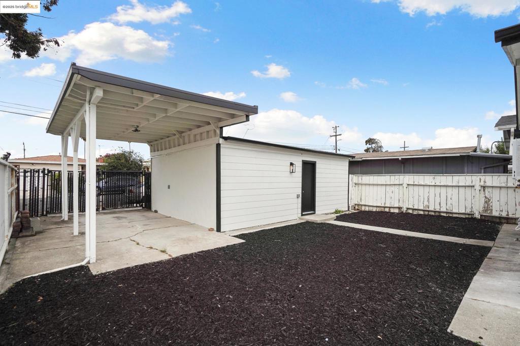 NORTH RICHMOND - Residential