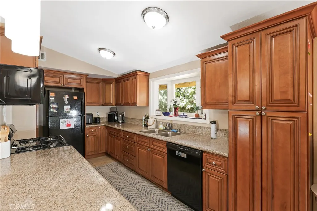 Orange, California 92868, United States, ,Residential,Active,243057