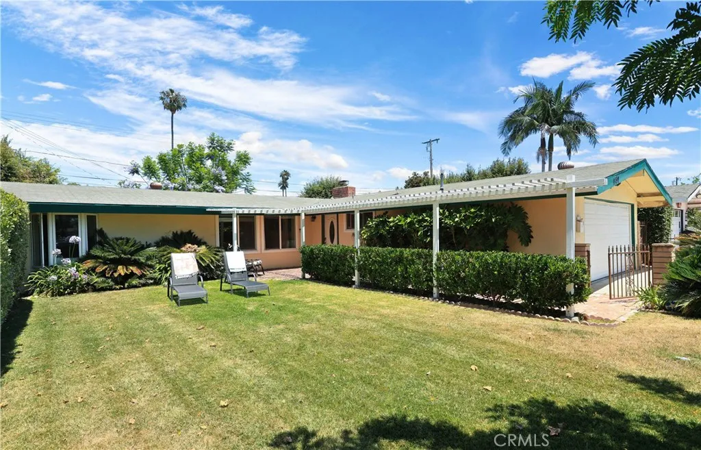 Orange, California 92868, United States, ,Residential,Active,243057