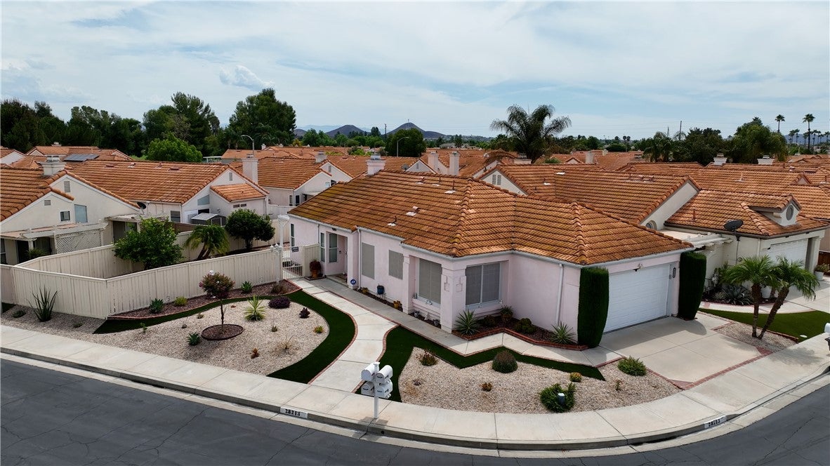 28213 Orangegrove