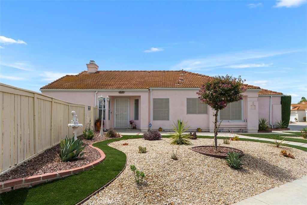 28213 Orangegrove