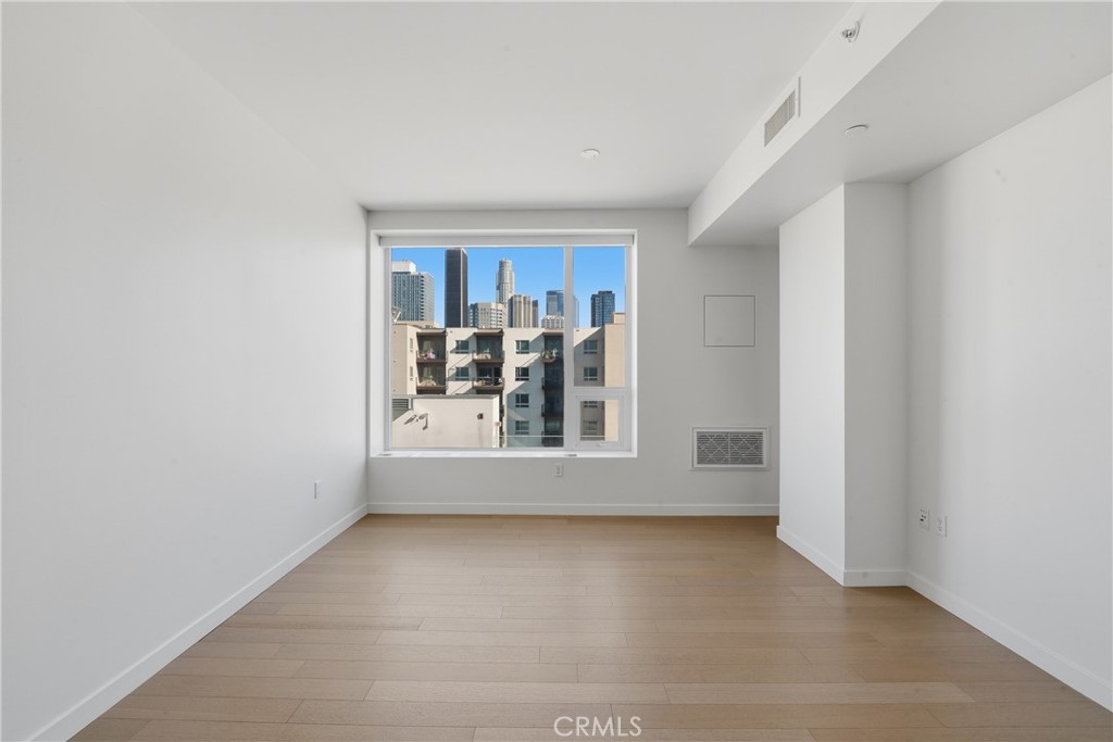 1050 S Grand Avenue 708
