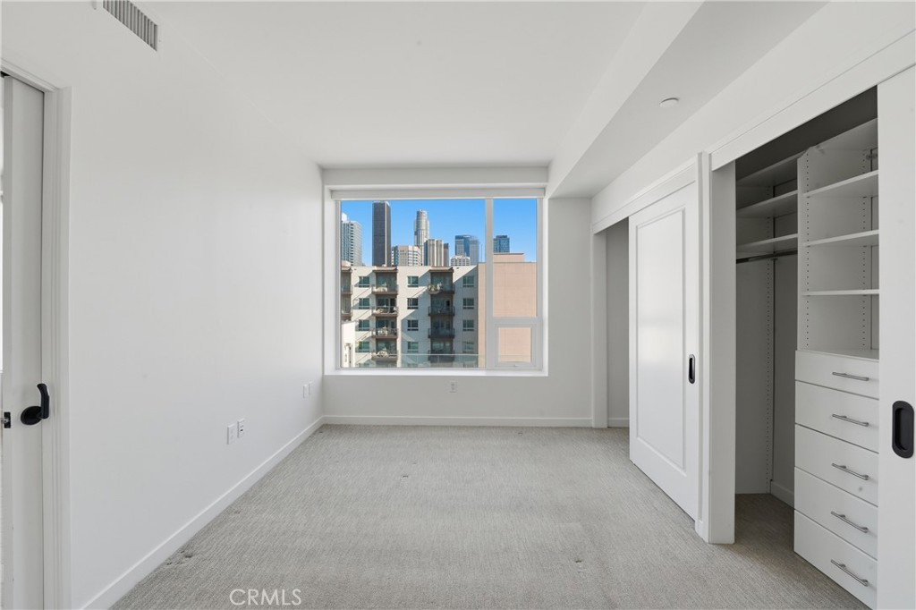 1050 S Grand Avenue 708