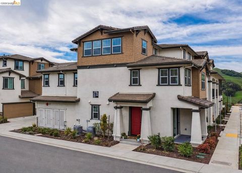 Photo of 61101 61101 Via Vicenza, San Ramon, CA 94583 (MLS # 41125888)