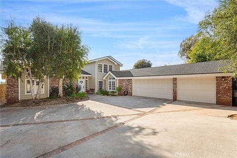 Photo of 1011 Farrand Court, Fallbrook, CA 92028 (MLS # TR25244995)