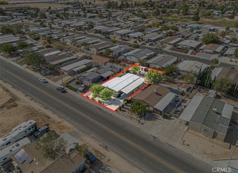 Photo of 13870 Rodeo Dr, Victorville, CA 92395 (MLS # HD26060657)