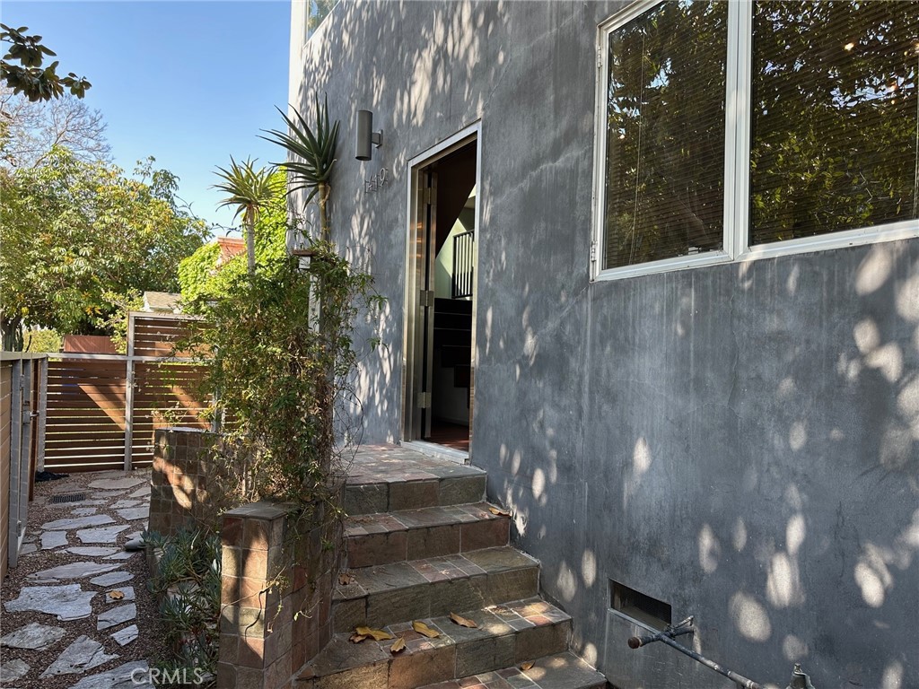 1419 Angelus Avenue