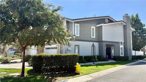 Photo of 125 Autumn Oaks LN, Glendora, CA 91741 (MLS # CV26210169)