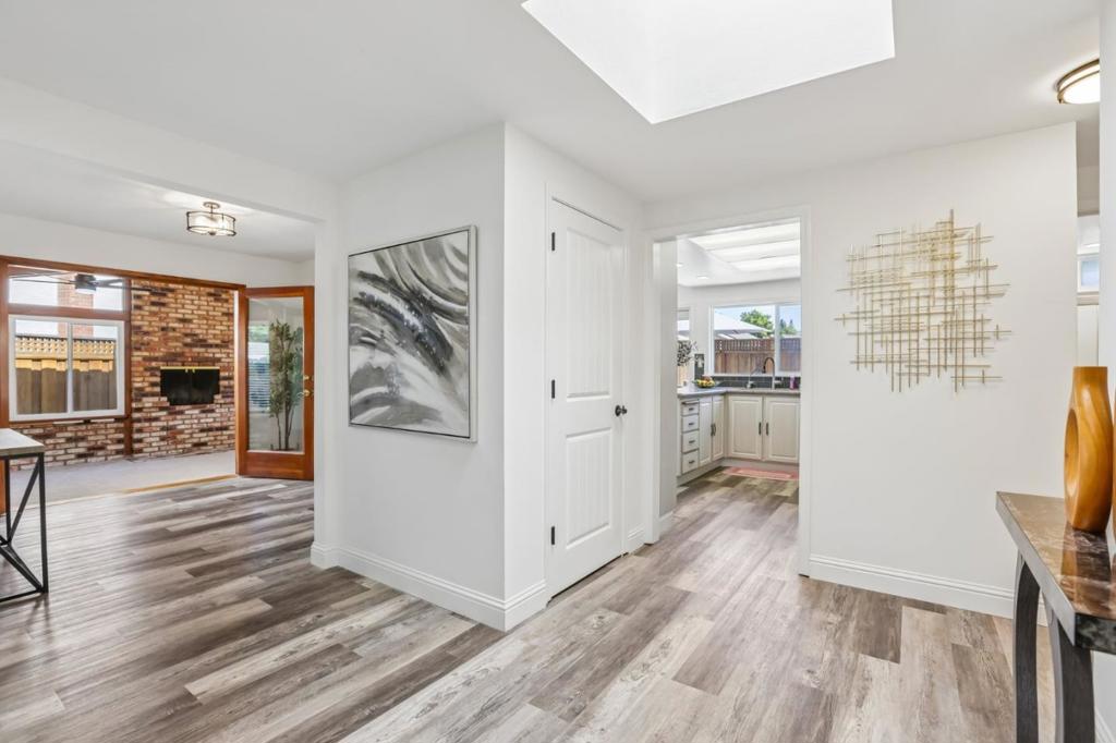 208 Colibri Court
