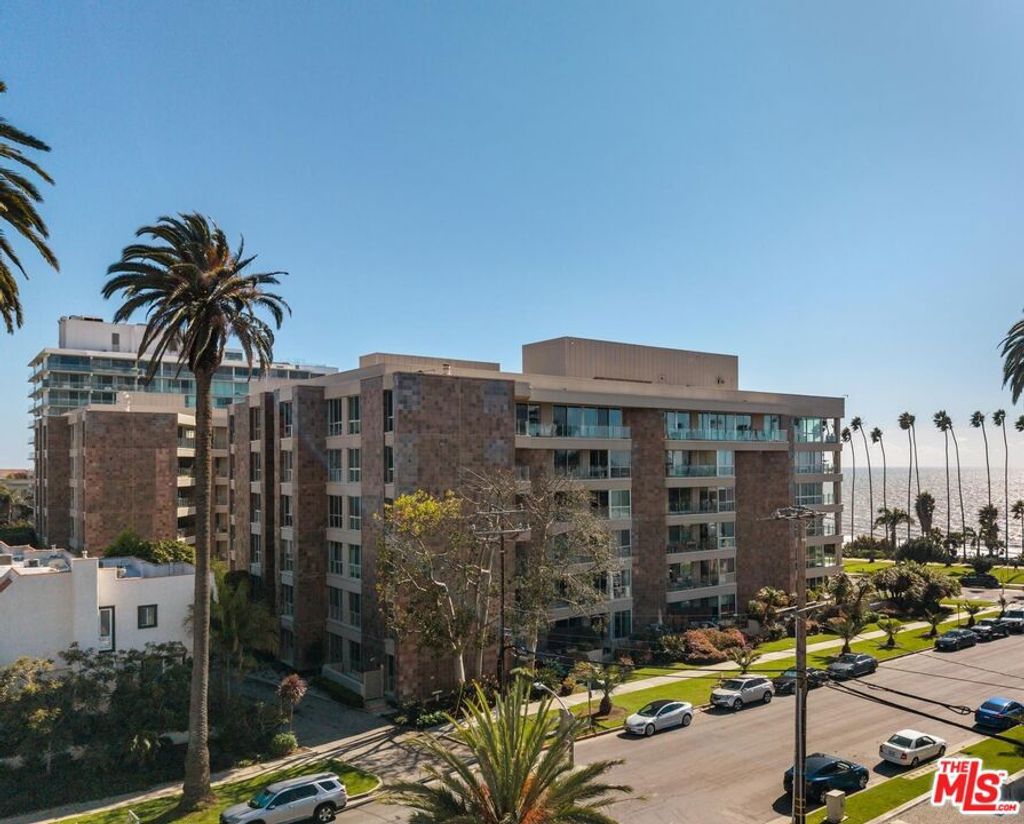 Photo of 515 Ocean Avenue #503S, Santa Monica, CA 90402 (MLS # 26655395)