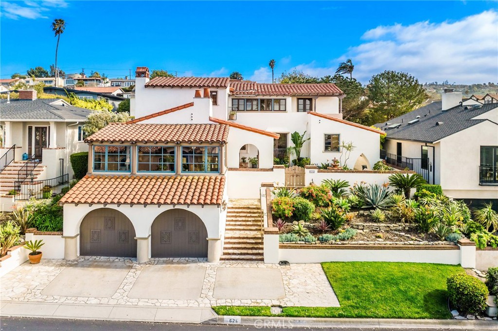 624 Calle Miramar