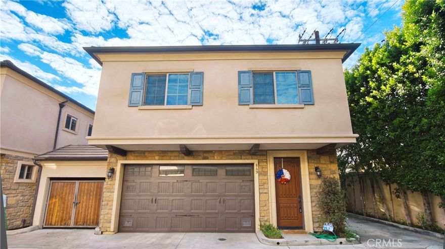Welcome to this detached end-unit townhome in the gated Huntington Royal Gardens, a private 10-unit community built by reputable Mul-Sol Construction. This residence offers open layout, 3 bedrooms, 3.5 baths of elegant living space. Features include a living room with fireplace, open kitchen with granite counters, stainless steel appliances, and center island with access to the private backyard. All bedrooms are en-suite, including a master suite with walk-in closet, dual vanities, soaking tub, and frameless shower. Additional highlights include wood floors, recessed lighting, crown molding, private patio, and attached 2-car garage. Convenience meets quiet comfort near Santa Anita Park, Westfield Mall, the Arboretum, and local markets.