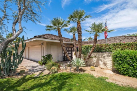Photo of 70 Columbia Drive, Rancho Mirage, CA 92270 (MLS # 219141223PS)
