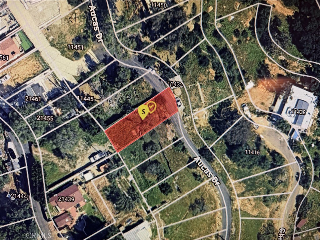 Fantastic opportunity to build a custom home on a mostly flat lot from the top with amazing views and gentle slope from the street, located in the desirable Twin Lakes community of Chatsworth. Adjacent to the luxury Deerlake Ranch development and surrounded by million-dollar homes, this lot offers beautiful mountain and neighborhood views. Part of a bundle of six contiguous lots, all side-by-side and available for sale—ideal for developers or investors. Call for details.
Located just minutes from the 118 Freeway, Porter Ranch Shopping Center, and scenic hiking and horse trails, this location offers both convenience and natural beauty. Sewer lines have been installed by LA County throughout the neighborhood.
Buyer to independently verify all aspects of the property, including soil/geology, buildability, and any lot size or zoning requirements, with appropriate professionals.
