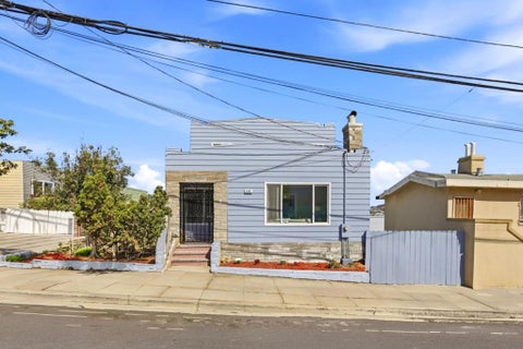 Photo of 240 Martin Street, Daly City, CA 94014 (MLS # ML82064626)